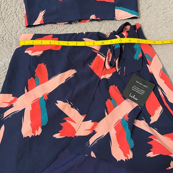 Lulu’s Navy Abstract Print wrap skirt with cropped halter top set. - Picture 6 of 9
